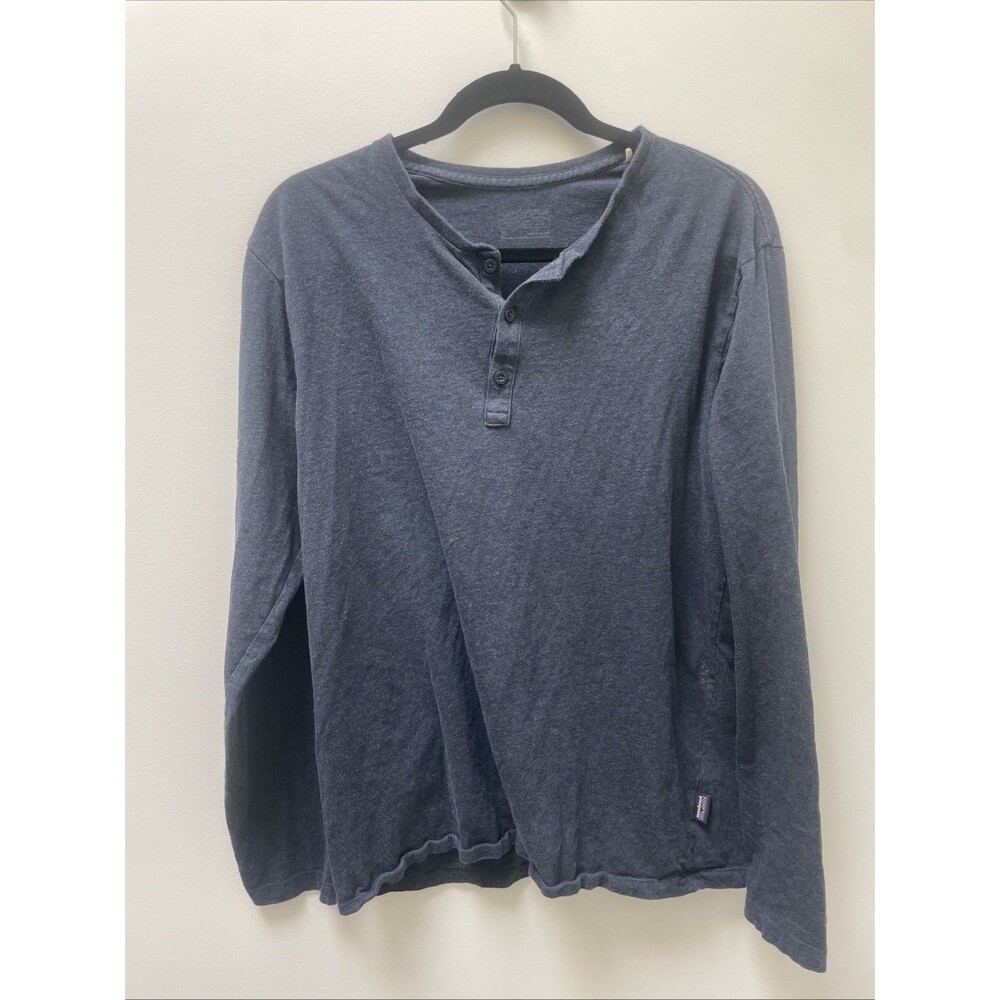 Patagonia 100% Organic Cotton Men’s Henley Long Sleeve Blue Size Medium